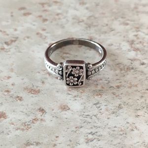 Sterling Silver Marcasite Floral Ring, size 6
